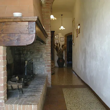 Agroturismo Poggio Ai Grilli *